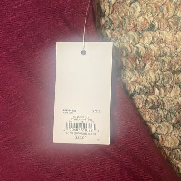 NWT SO maroon tshirt - Picture 4 of 6